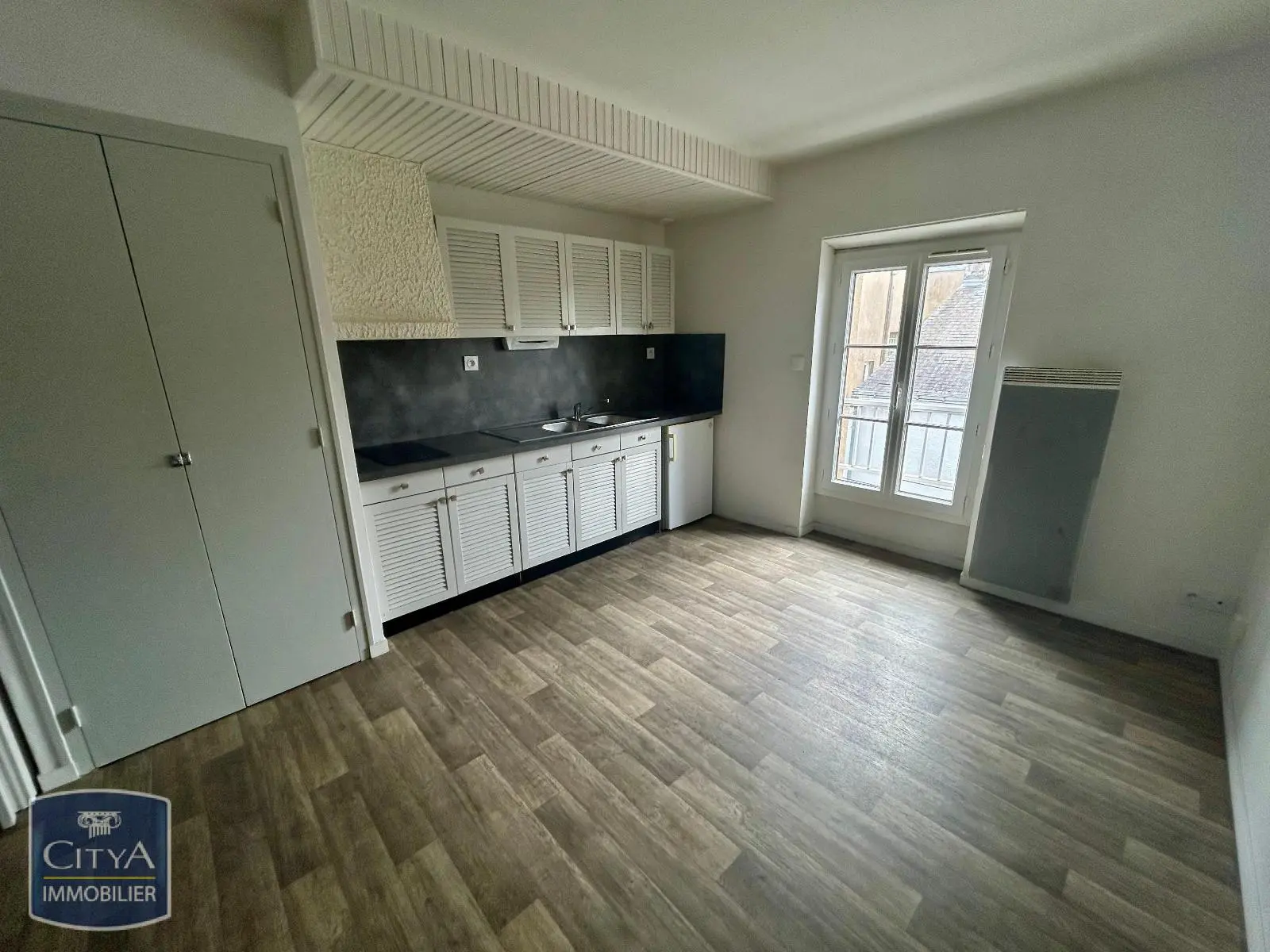 Photo 2 Appartement 1 pièce 23.53m²