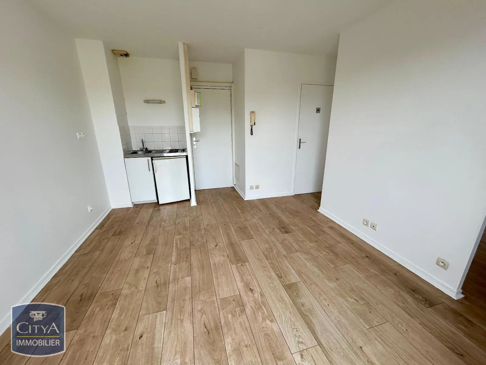 Photo 4 Appartement 1 pièce 28.42m²