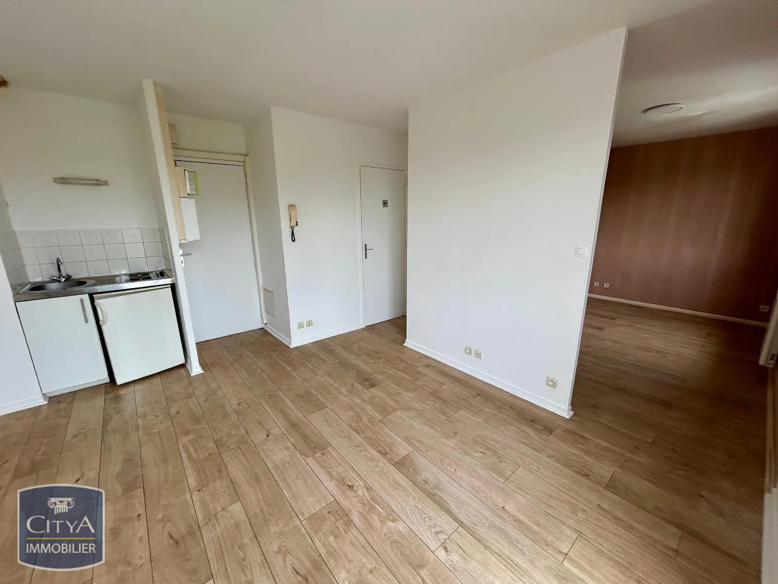 Photo 3 Appartement 1 pièce 28.42m²