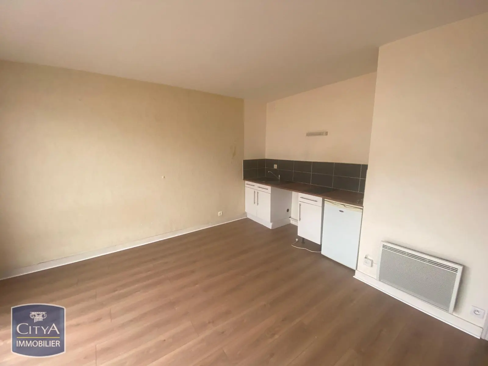 Photo 1 Appartement 1 pièce 25.71m²