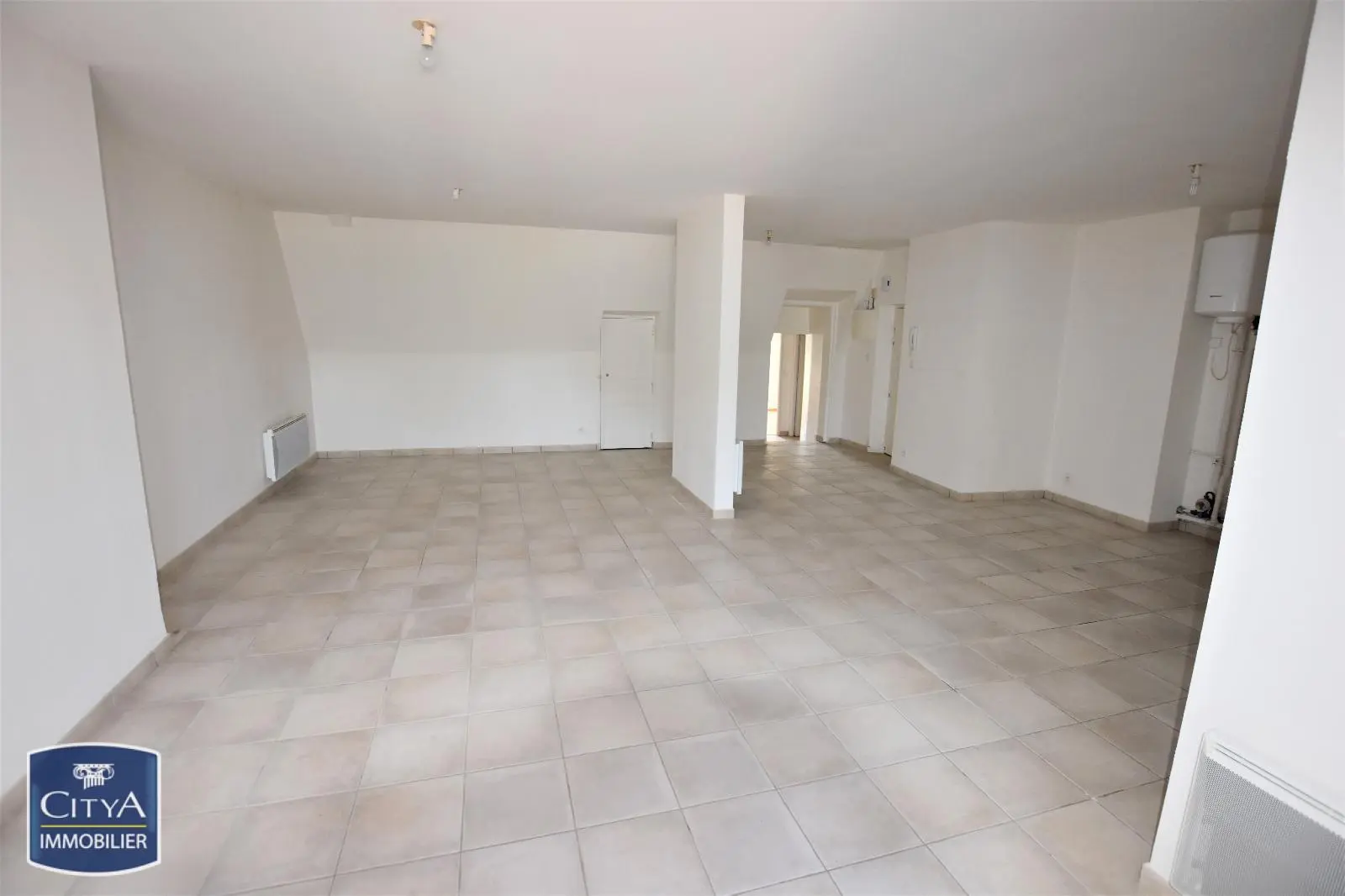 Photo 2 Appartement 2 pièces 75.82m²