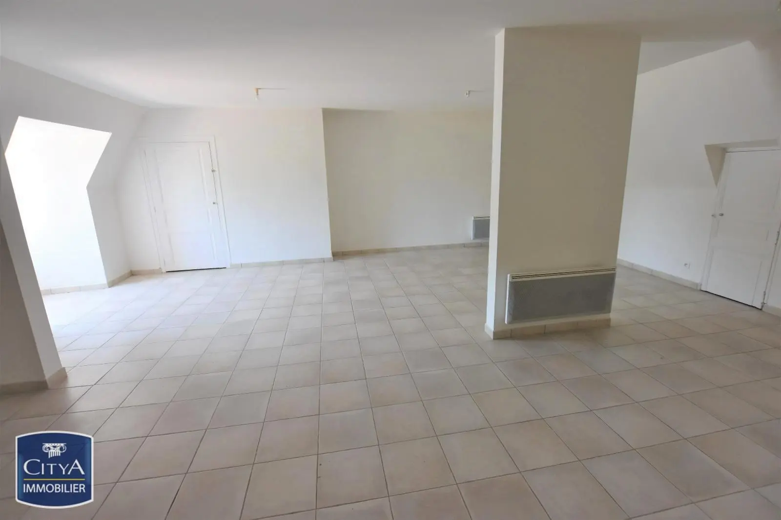 Photo 3 Appartement 2 pièces 75.82m²