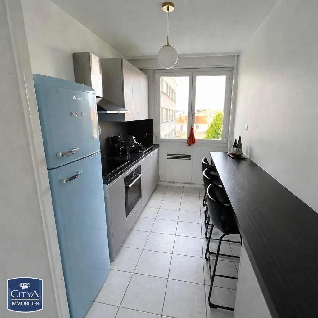 Photo 2 Appartement 1 pièce 9m²