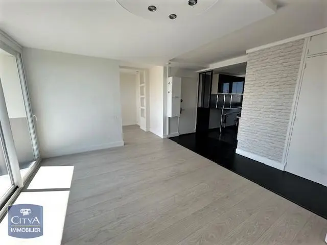Photo 2 Appartement 4 pièces 65.96m²