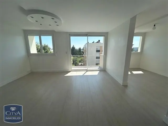 Photo 4 Appartement 4 pièces 65.96m²