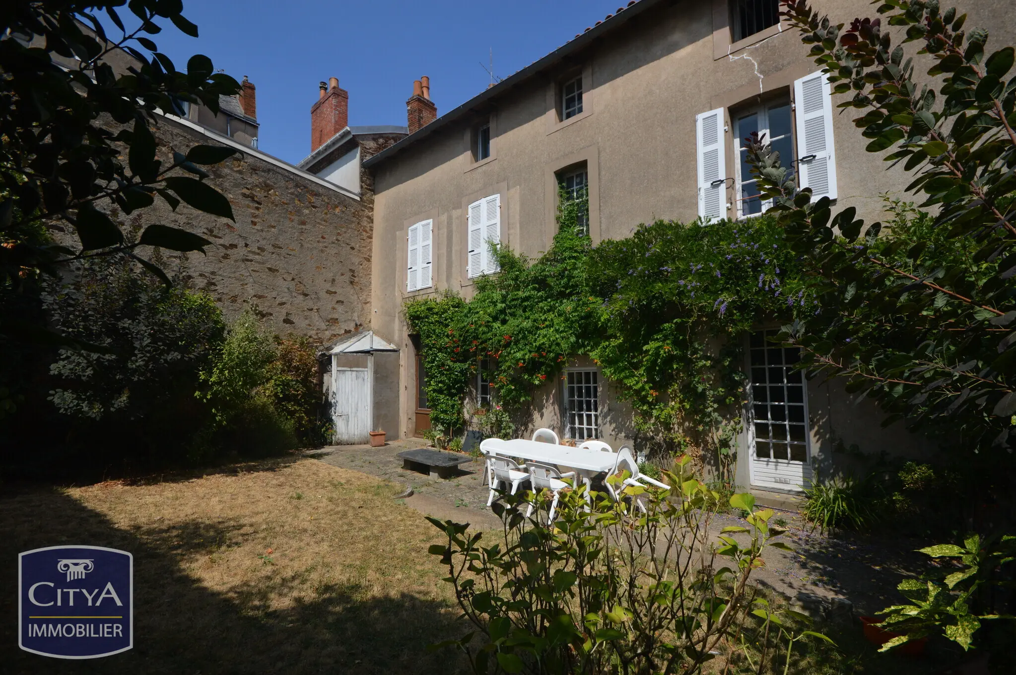 Photo 5 Maison 10 pièces 258m²