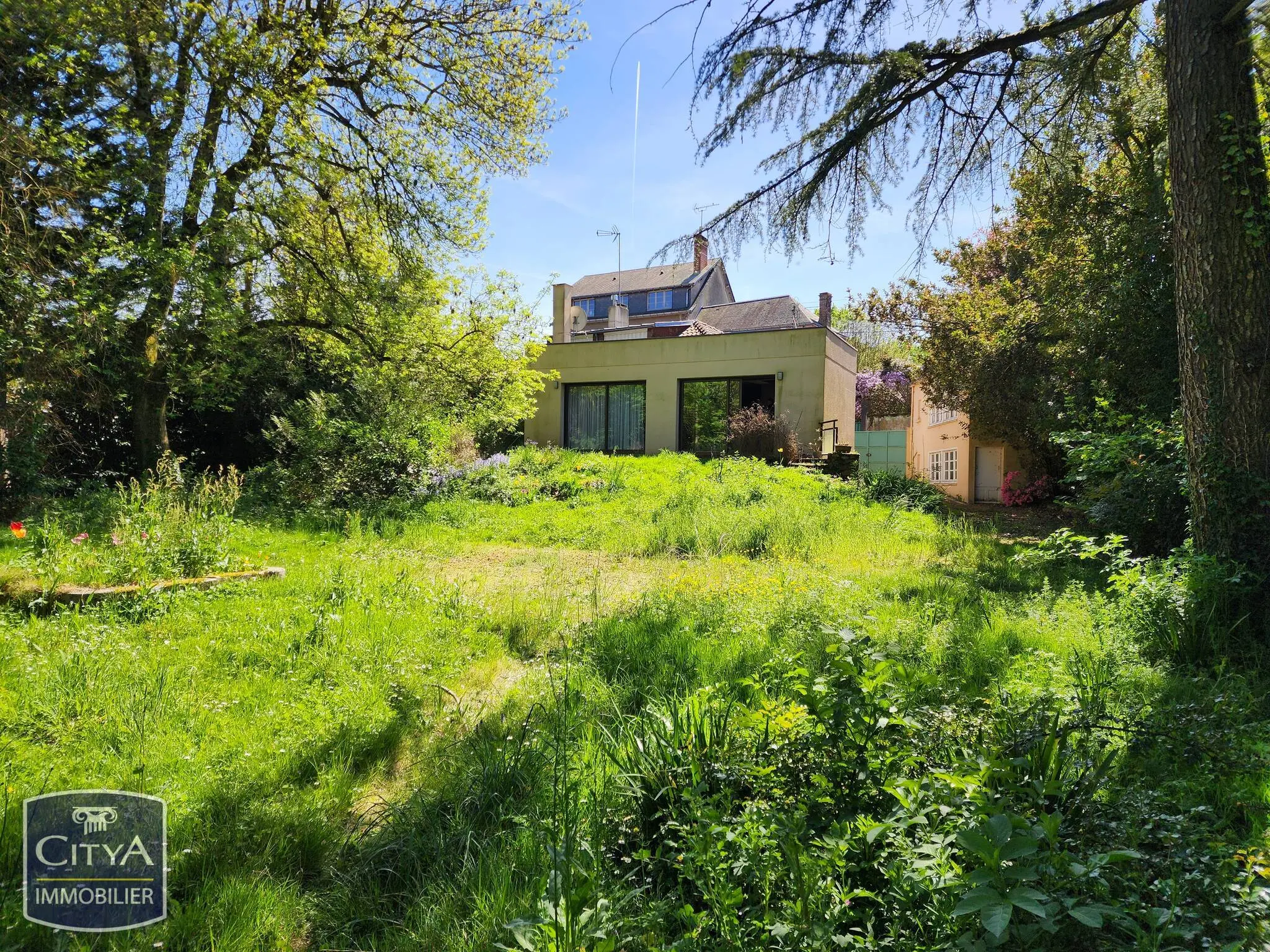 Photo 1 Maison 7 pièces 193.2m²
