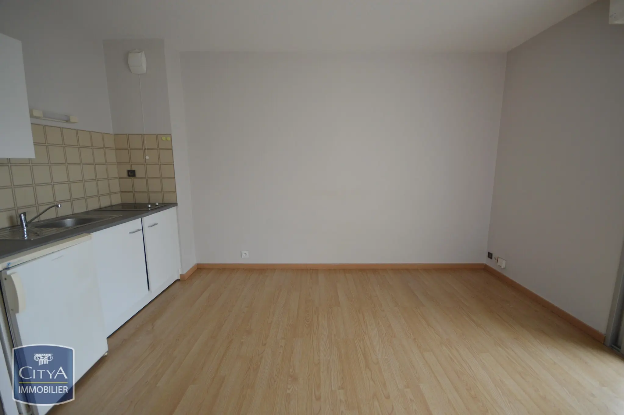 Photo 2 Appartement 1 pièce 21.6m²