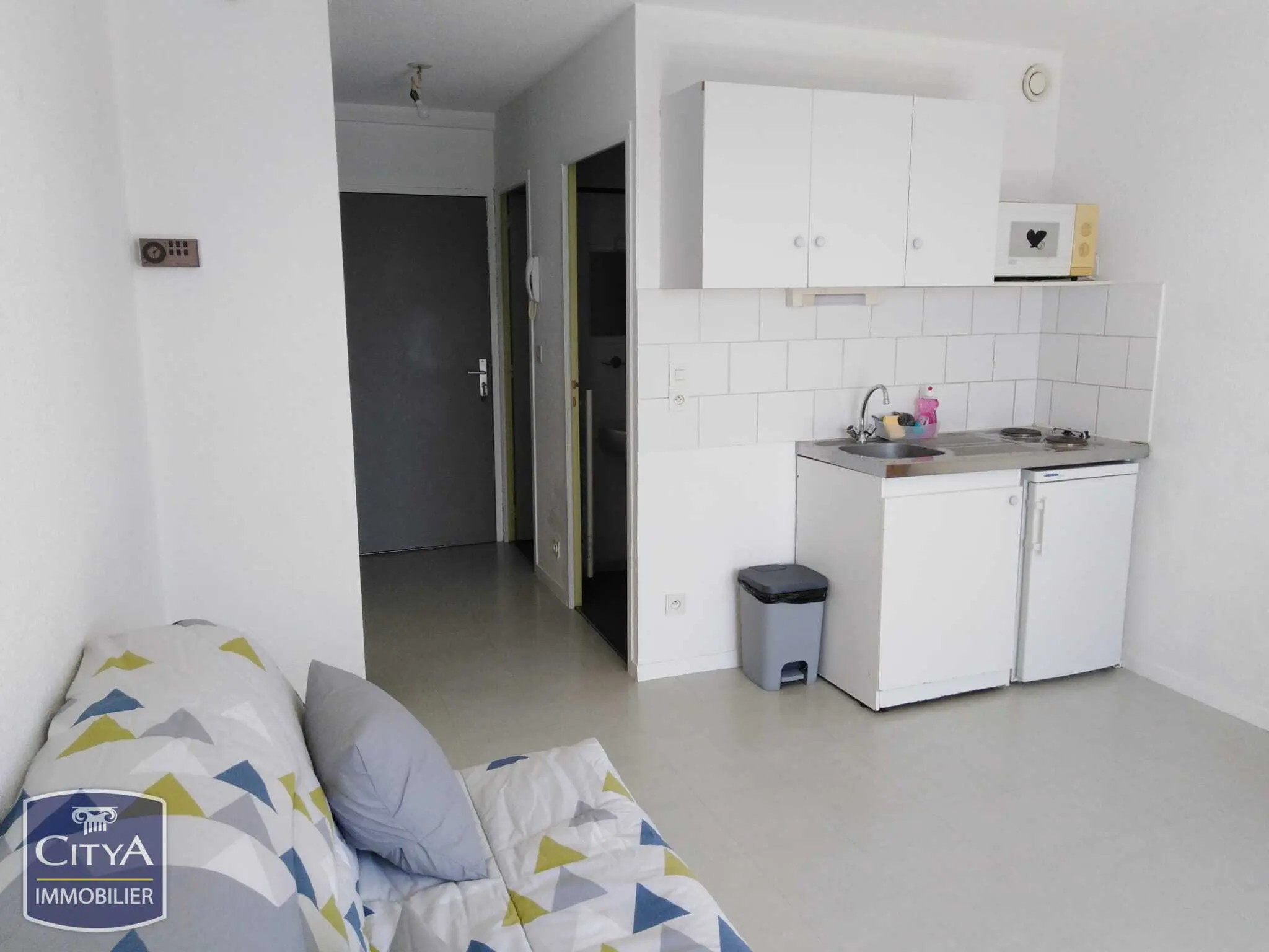 Photo 2 Appartement 1 pièce 20m²