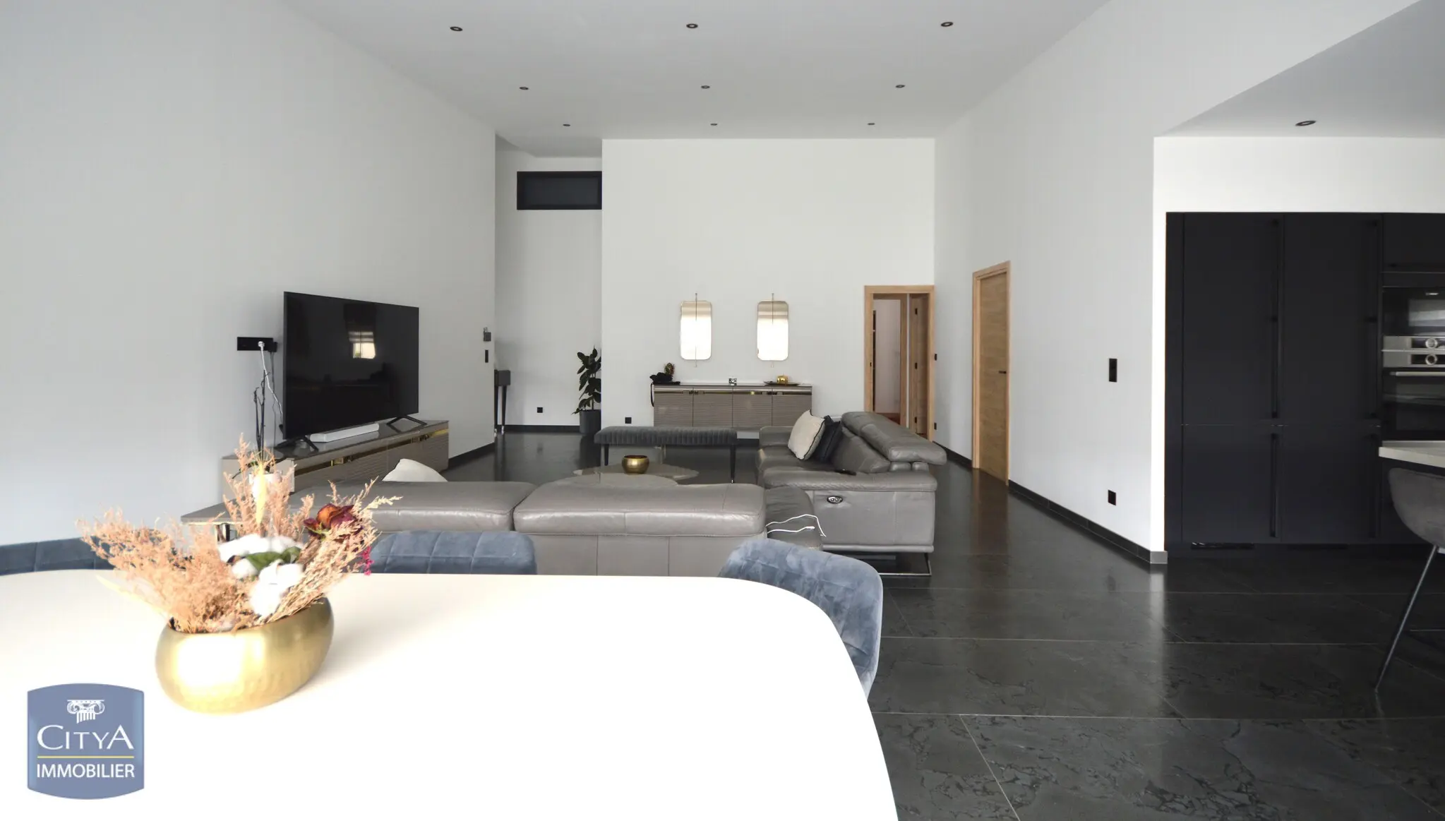 Photo 3 Maison 7 pièces 175m²