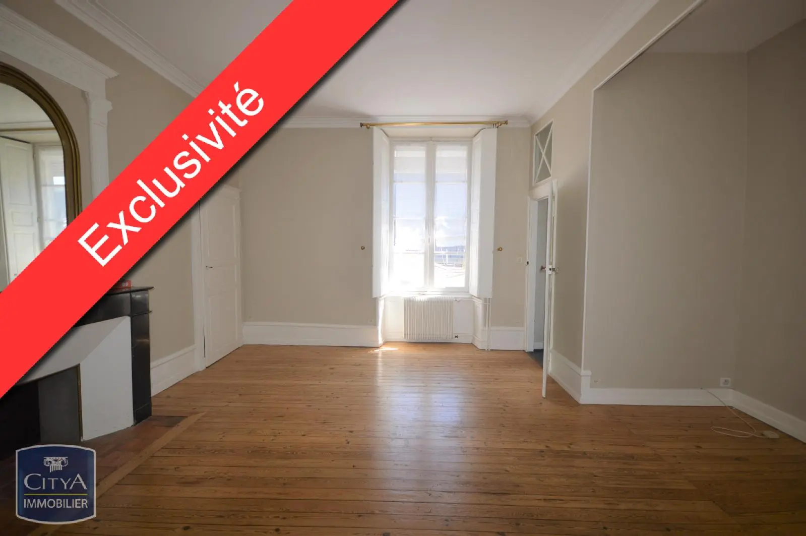 Photo 1 Immeuble 240m²