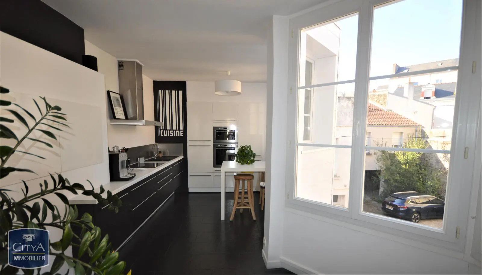 Photo 2 Maison 8 pièces 177m²