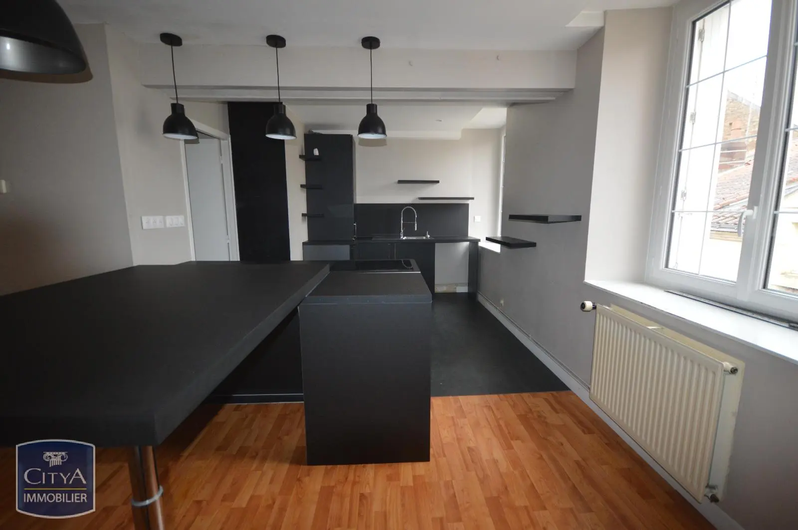 Photo 2 Appartement 4 pièces 100m²