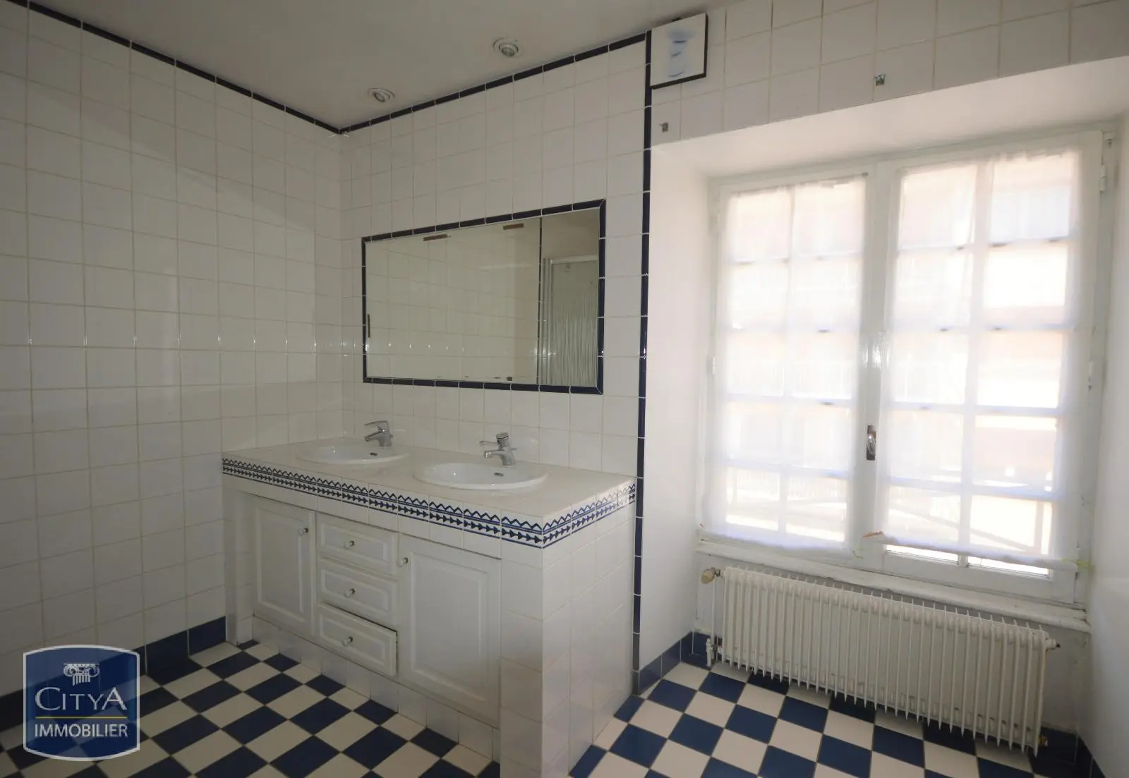 Photo 13 Immeuble 240m²