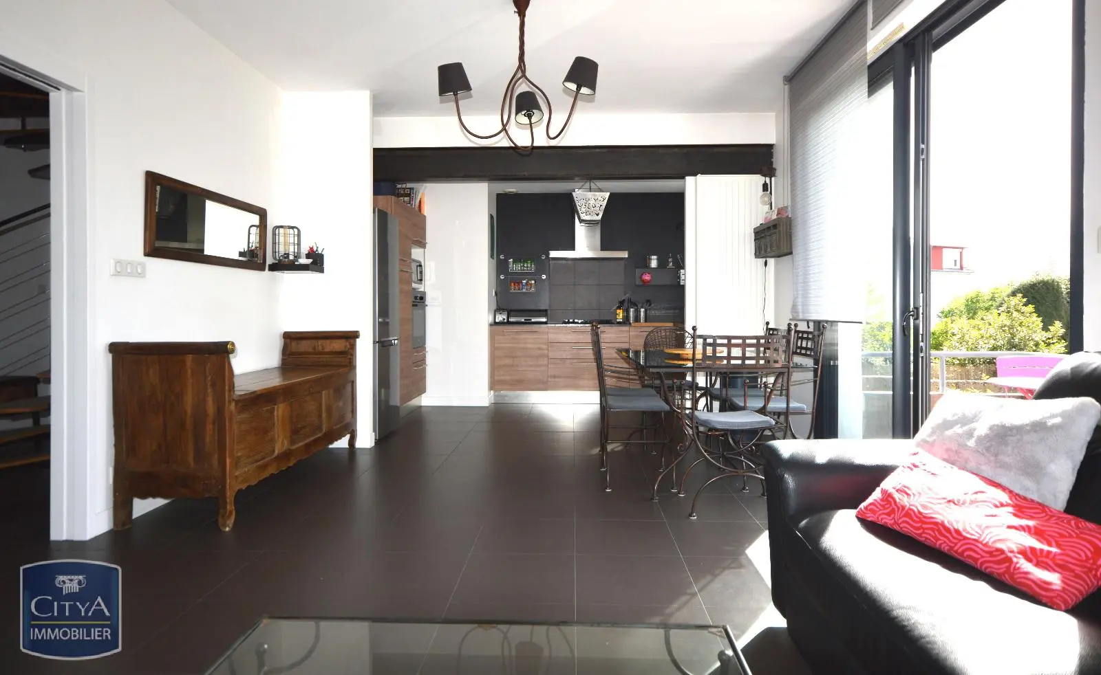 Photo 1 Maison 7 pièces 136m²