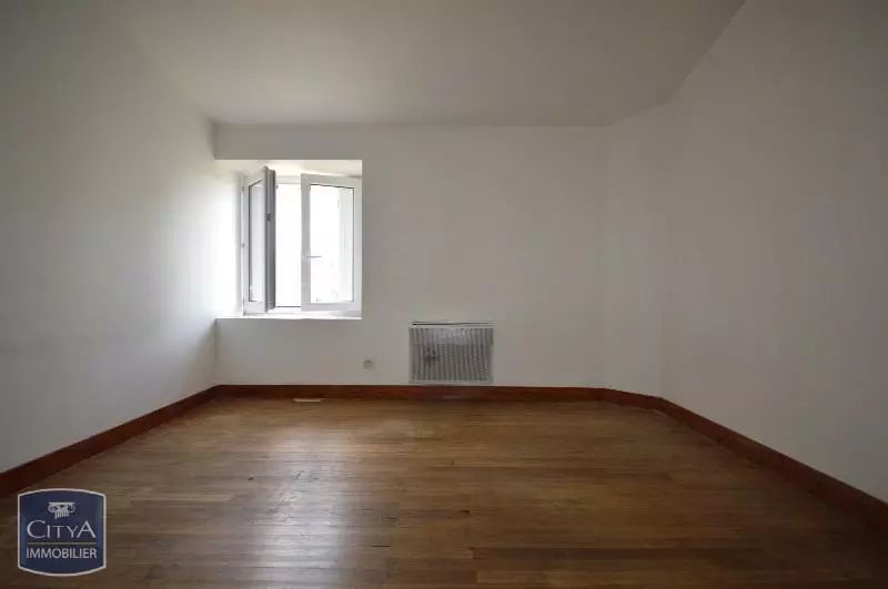 Illustration pour Maison 4 pièces 56m² Photo Maison 4 pièces 56m²