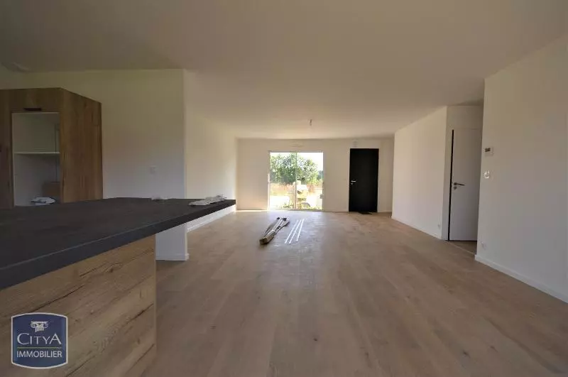 Illustration pour Maison 5 pièces 105m² Photo Maison 5 pièces 105m²