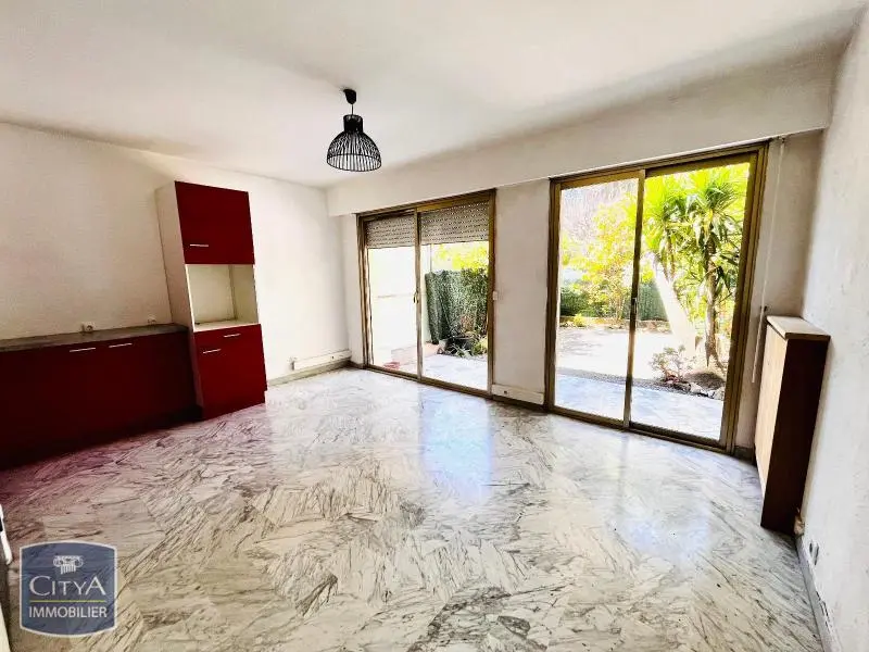 Photo 3 Appartement 1 pièce 25.78m²