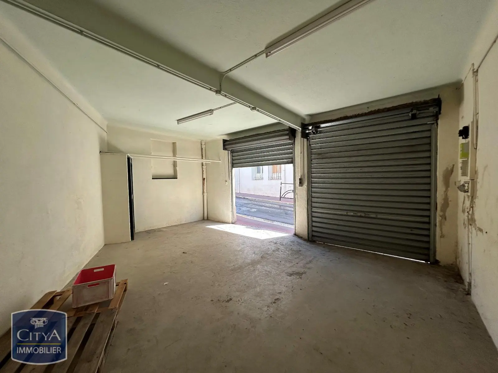 Photo 2 Parking 25m²