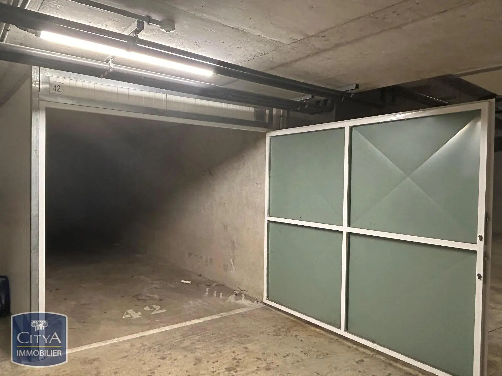 Photo 1 Parking 10m²
