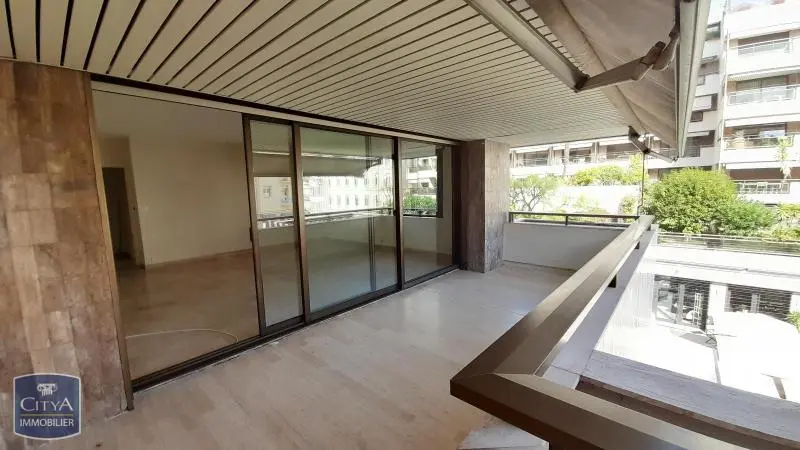 Photo 2 Appartement 2 pièces 73.7m²