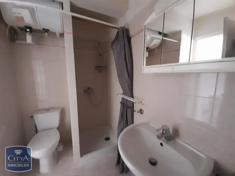 Photo 1 Appartement 1 pièce 21.84m²
