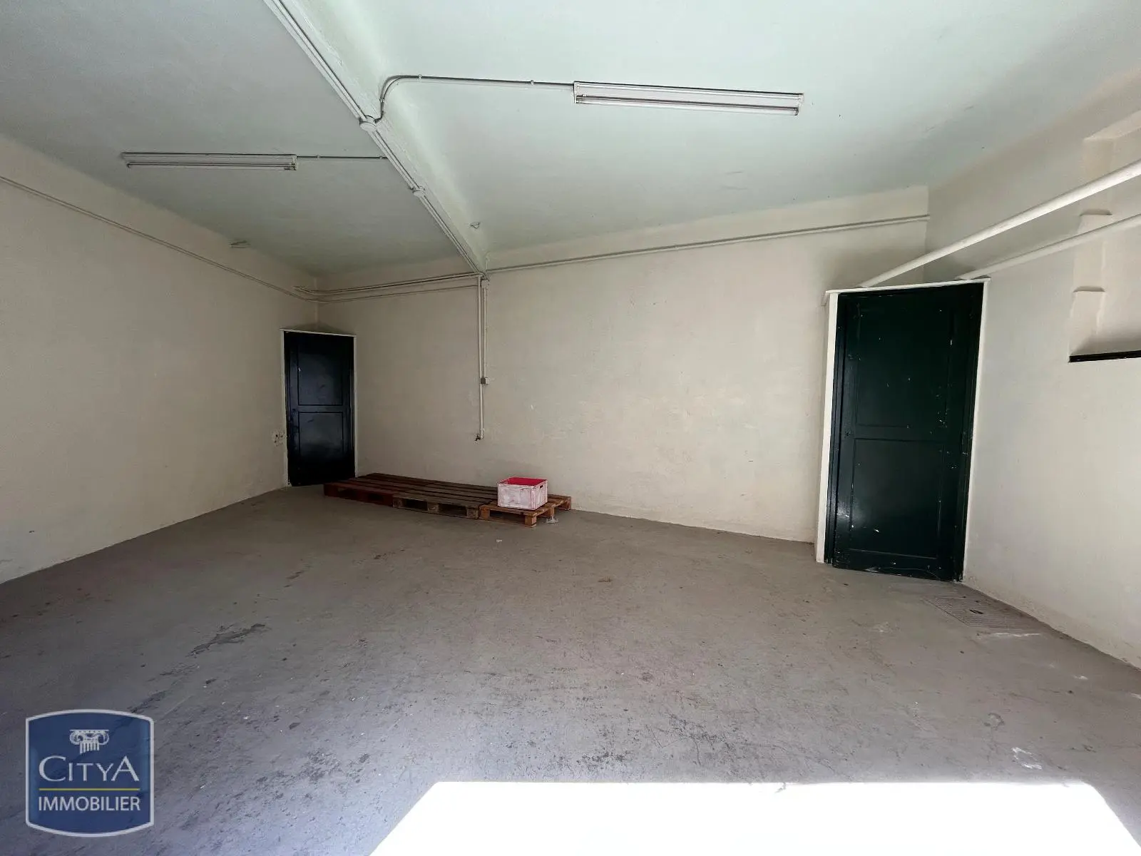 Photo 3 Parking 25m²