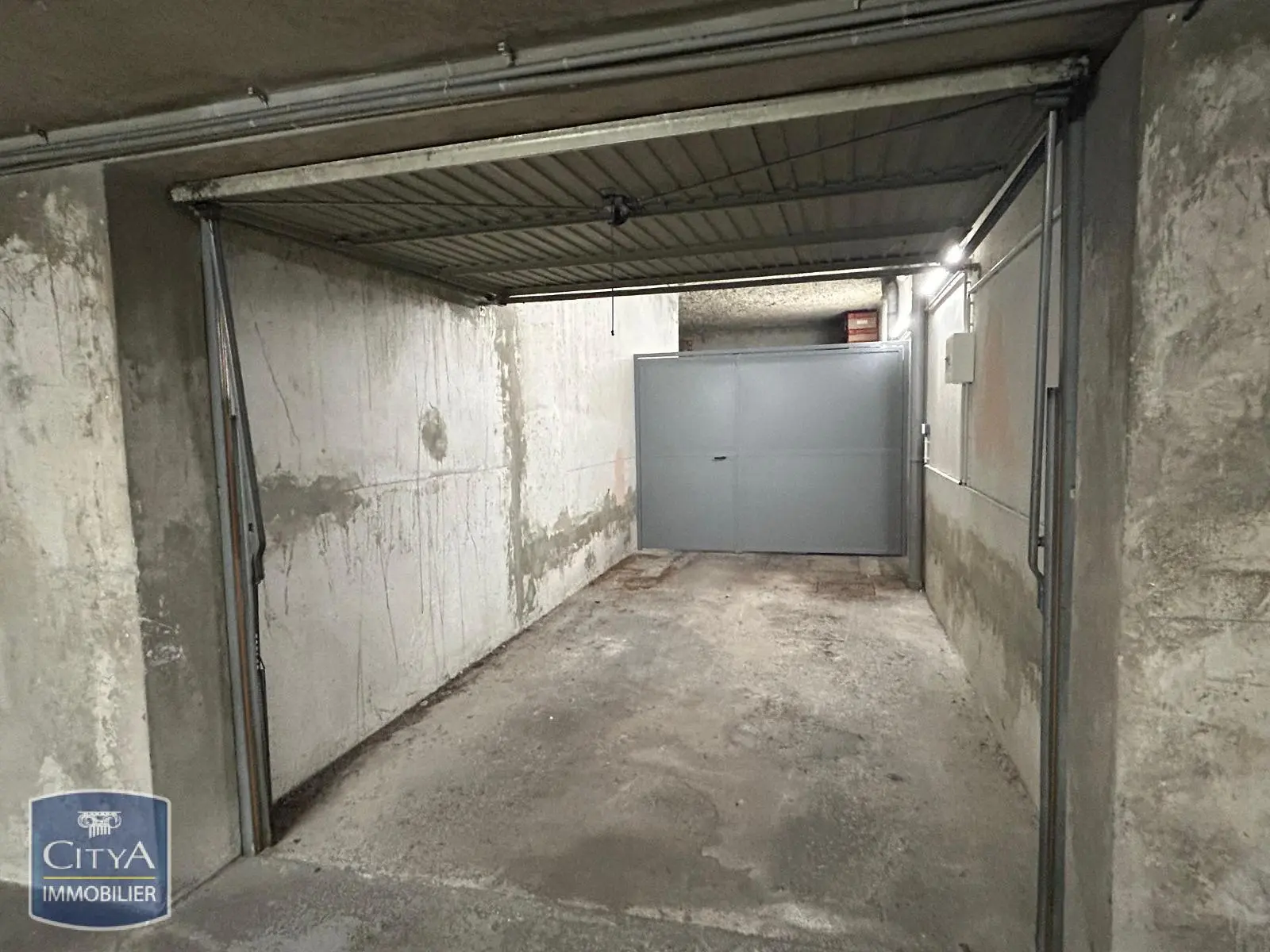 Photo 1 Parking 15m²