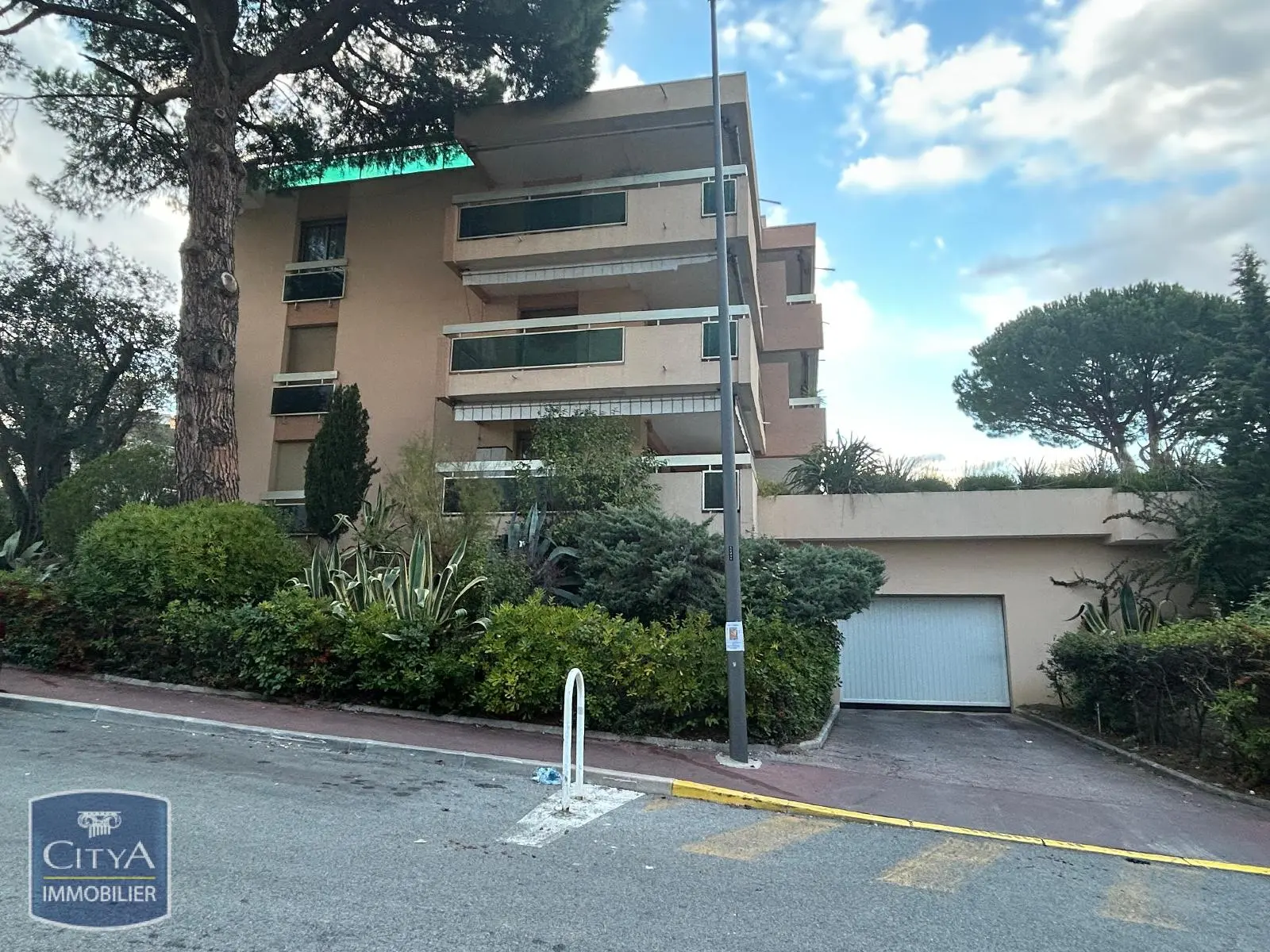 Photo 2 Parking 15m²