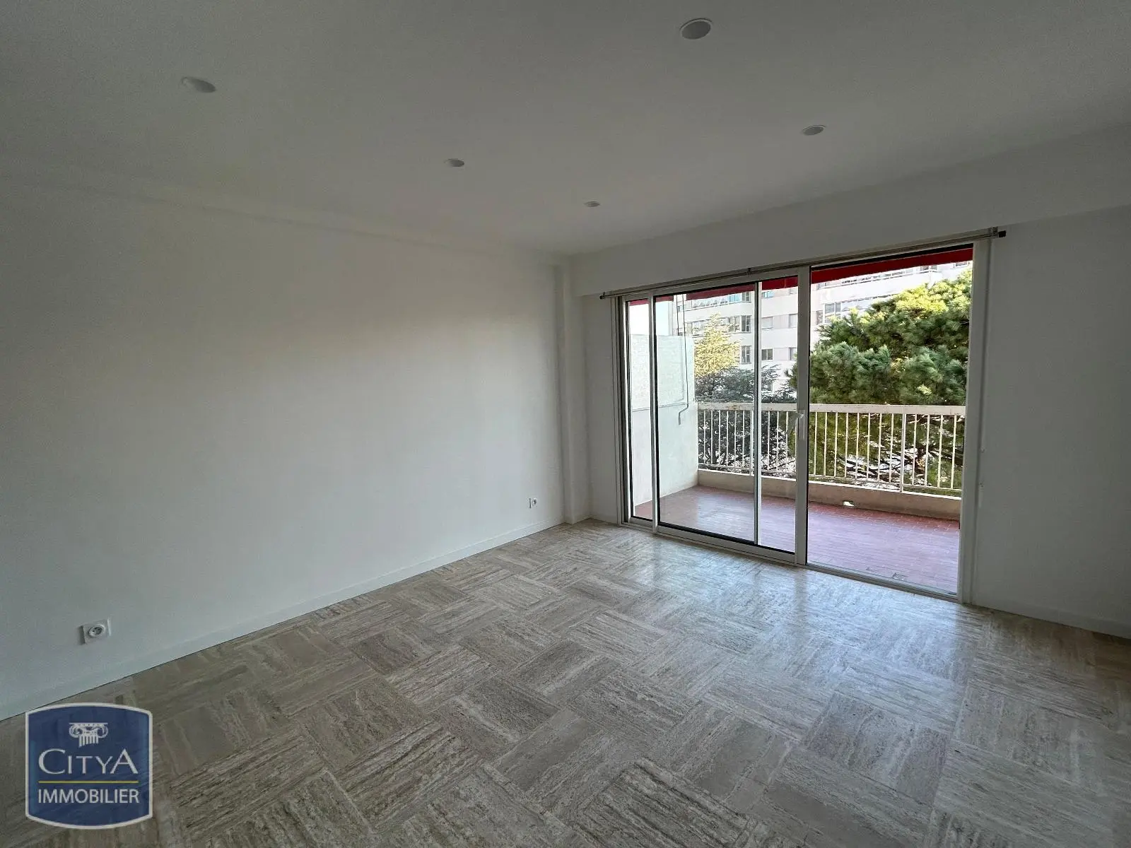 Photo 2 Appartement 2 pièces 37.42m²