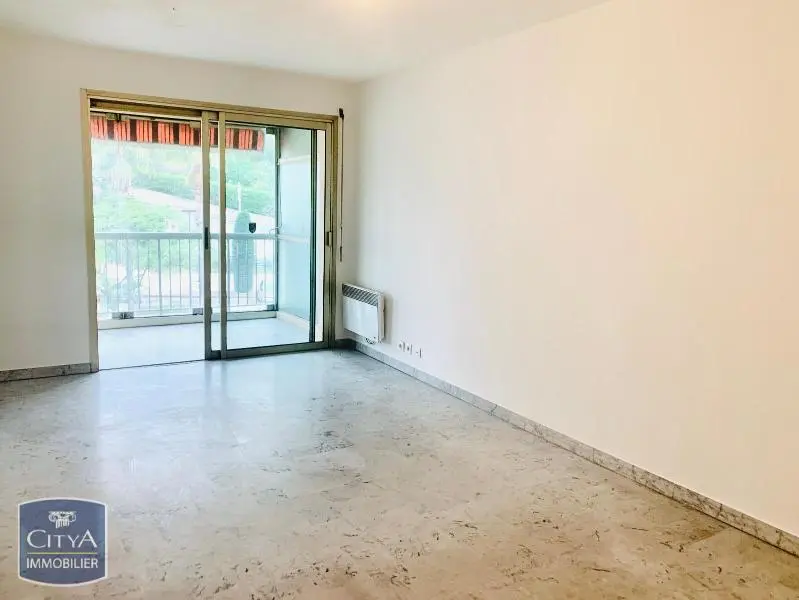 Photo 1 Appartement 1 pièce 28.86m²
