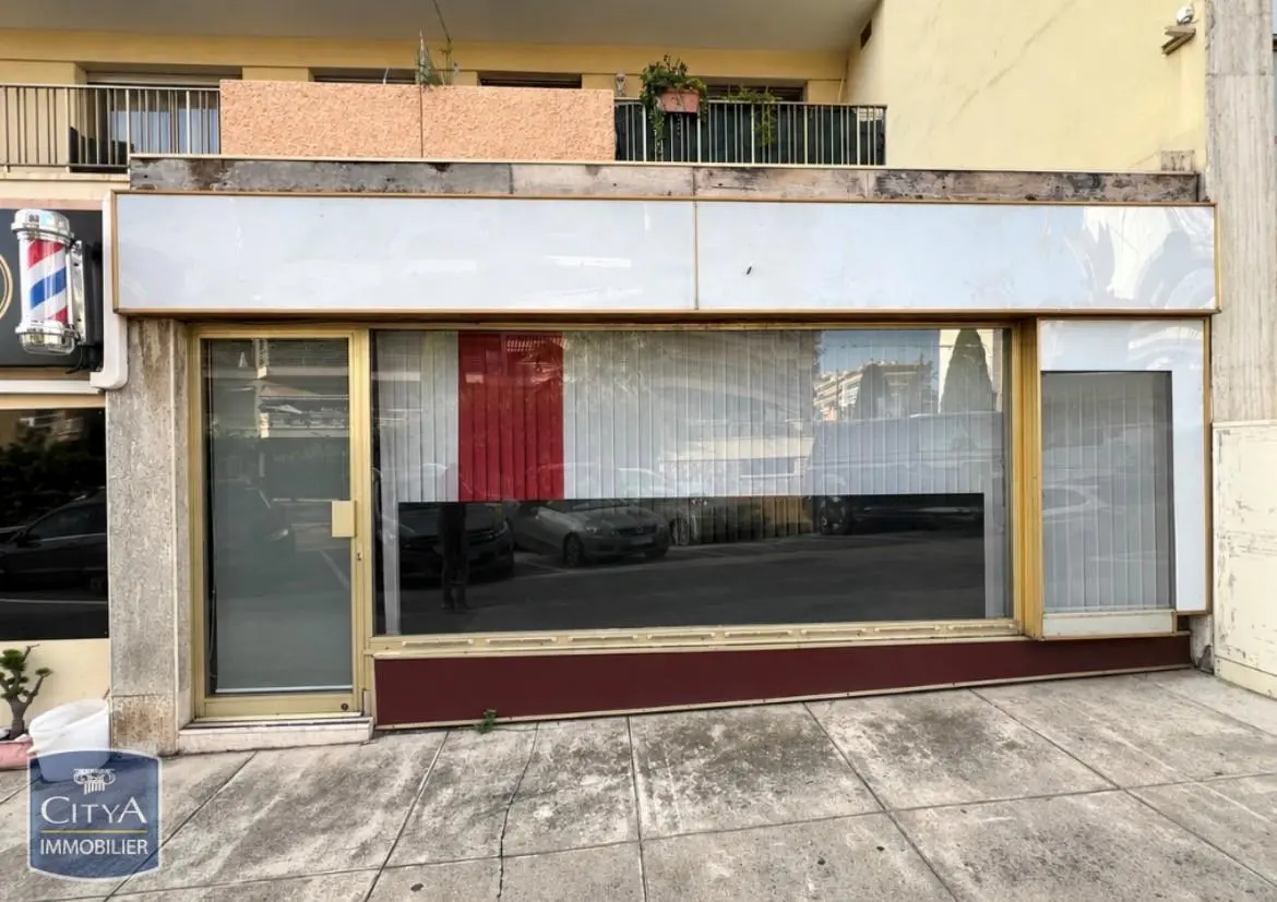 Photo 1 Local Professionnel 3 pièces 59.16m²