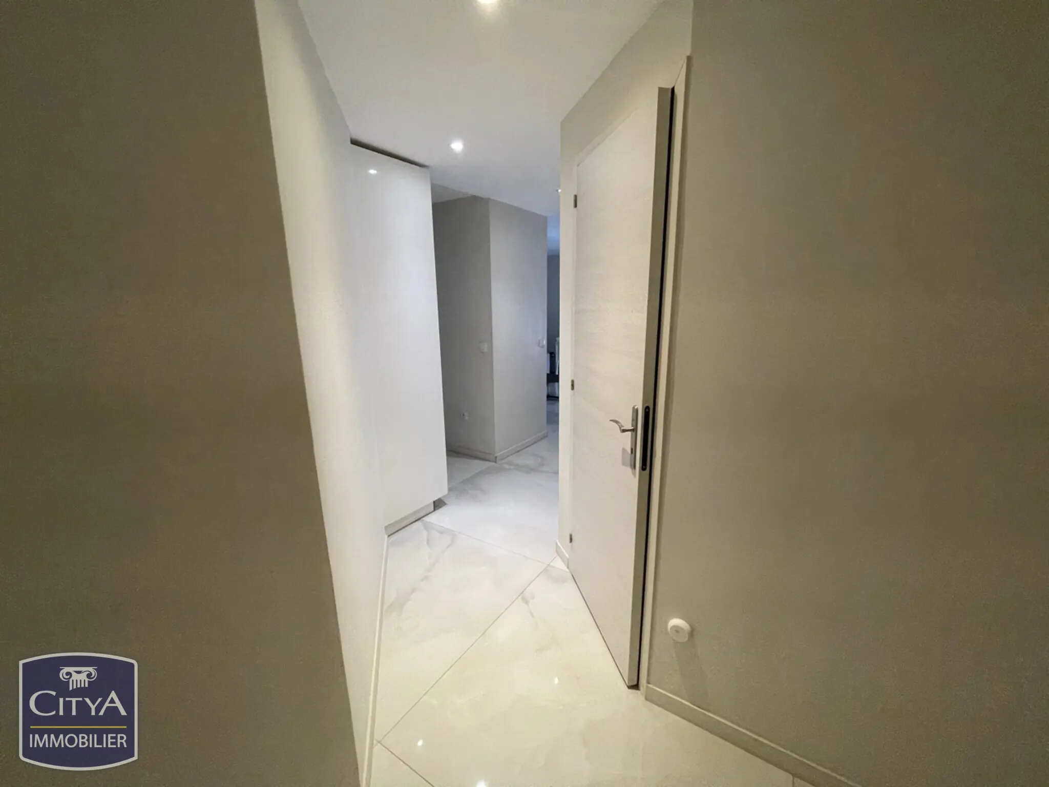 Photo 16 Appartement 1 pièce 35m²