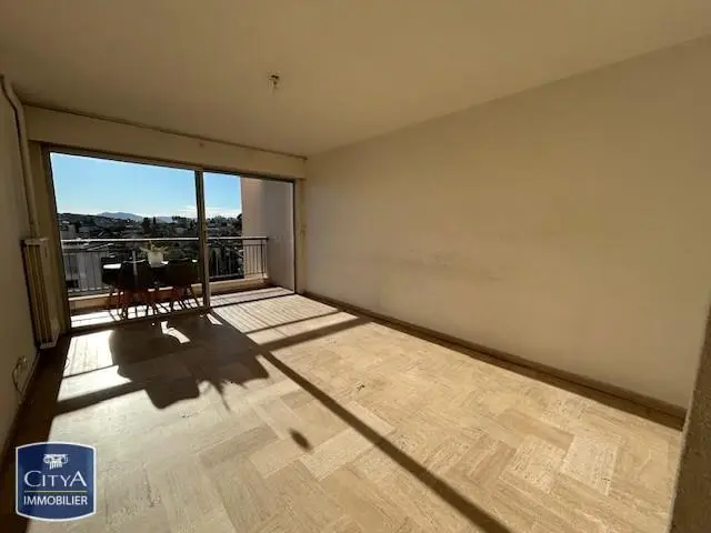 Photo 2 Appartement 2 pièces 55.83m²