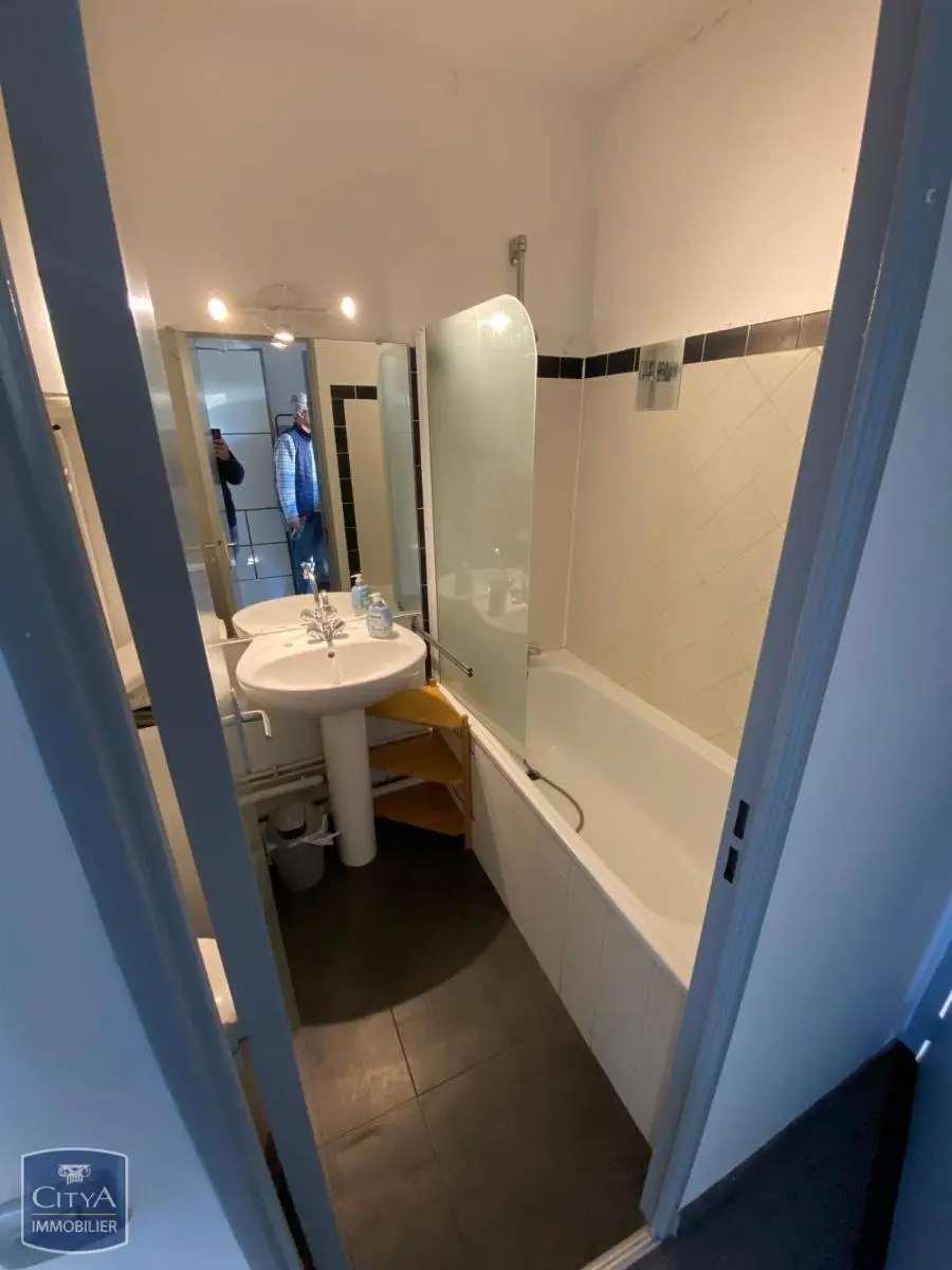 Photo 3 Appartement 1 pièce 27.21m²