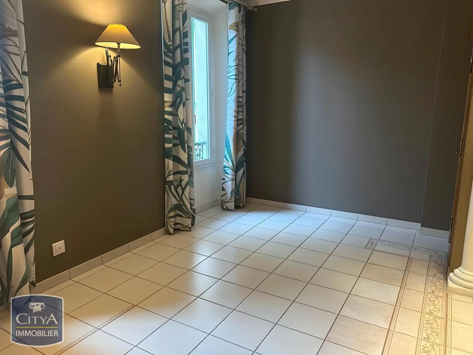 Photo 3 Appartement 2 pièces 114.71m²