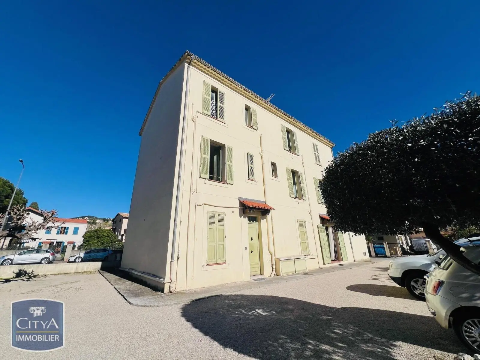 Photo 1 Appartement 1 pièce 27.14m²