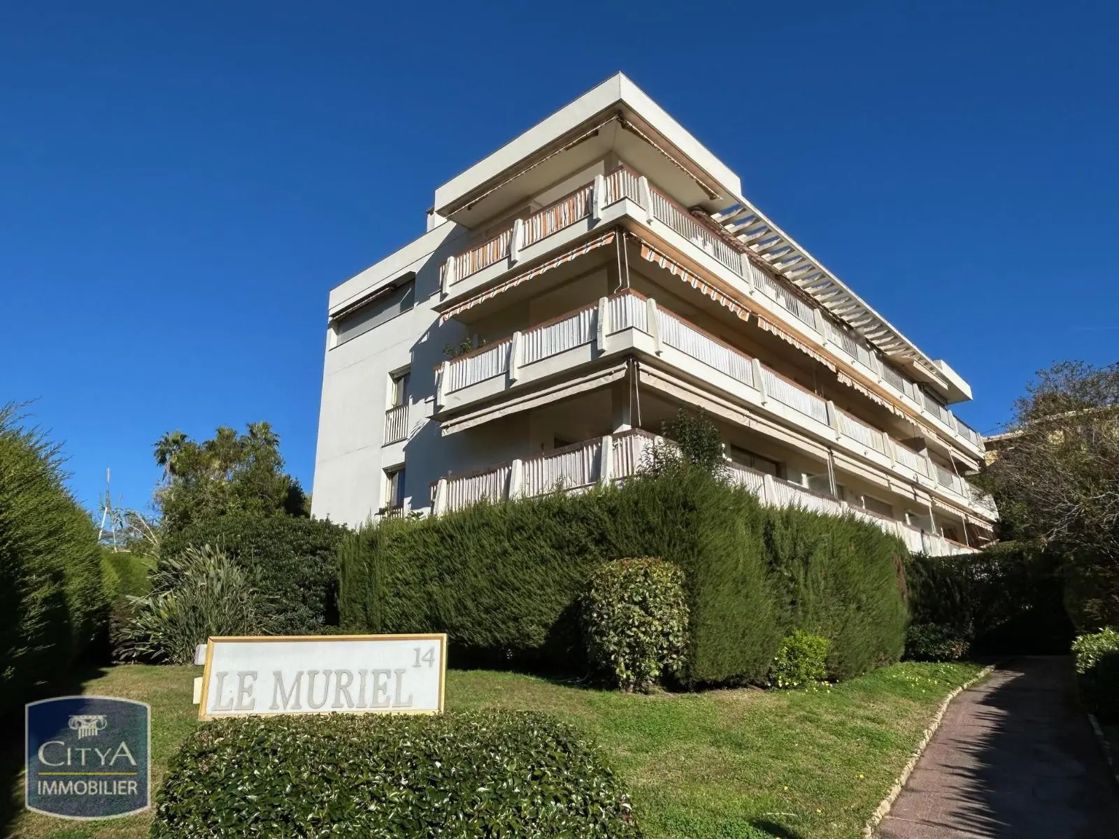 Photo 2 Appartement 1 pièce 29.02m²