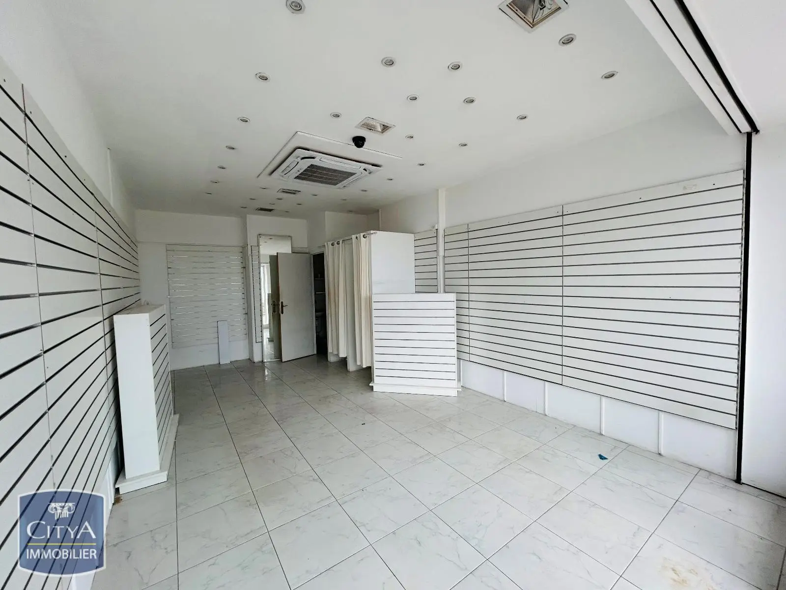 Photo 3 Local Commercial