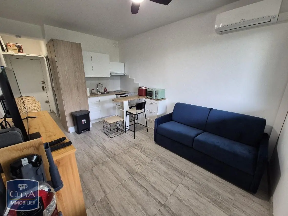 Photo 1 Appartement 1 pièce 19.04m²