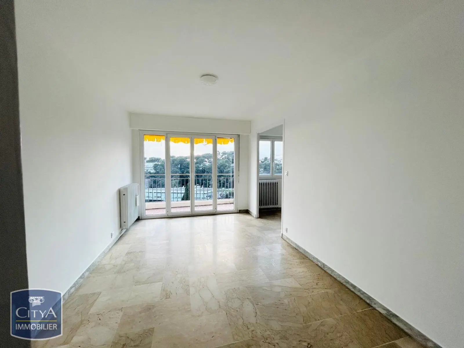 Photo 3 Appartement 1 pièce 32.28m²