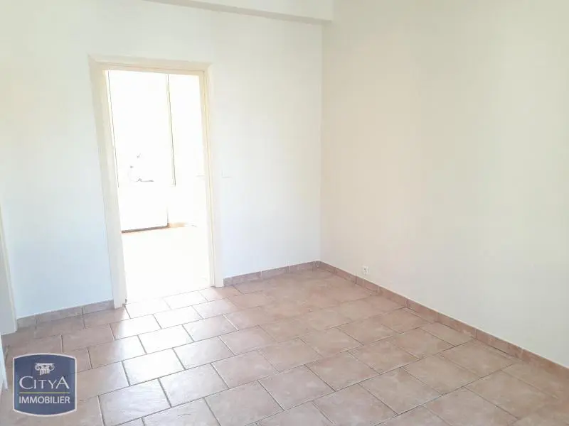 Photo 1 Appartement 1 pièce 27.14m²