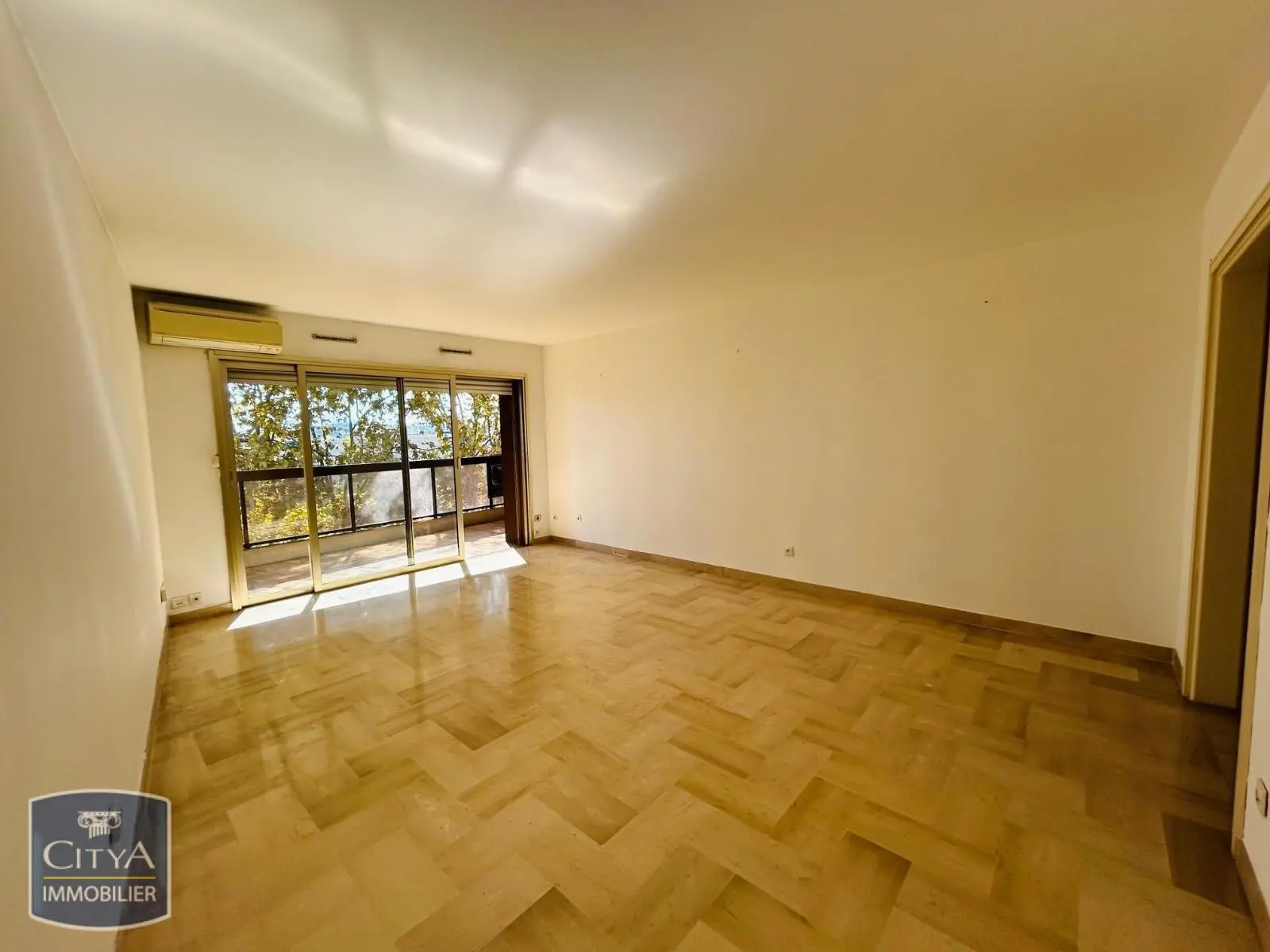 Photo 3 appartement Le Cannet