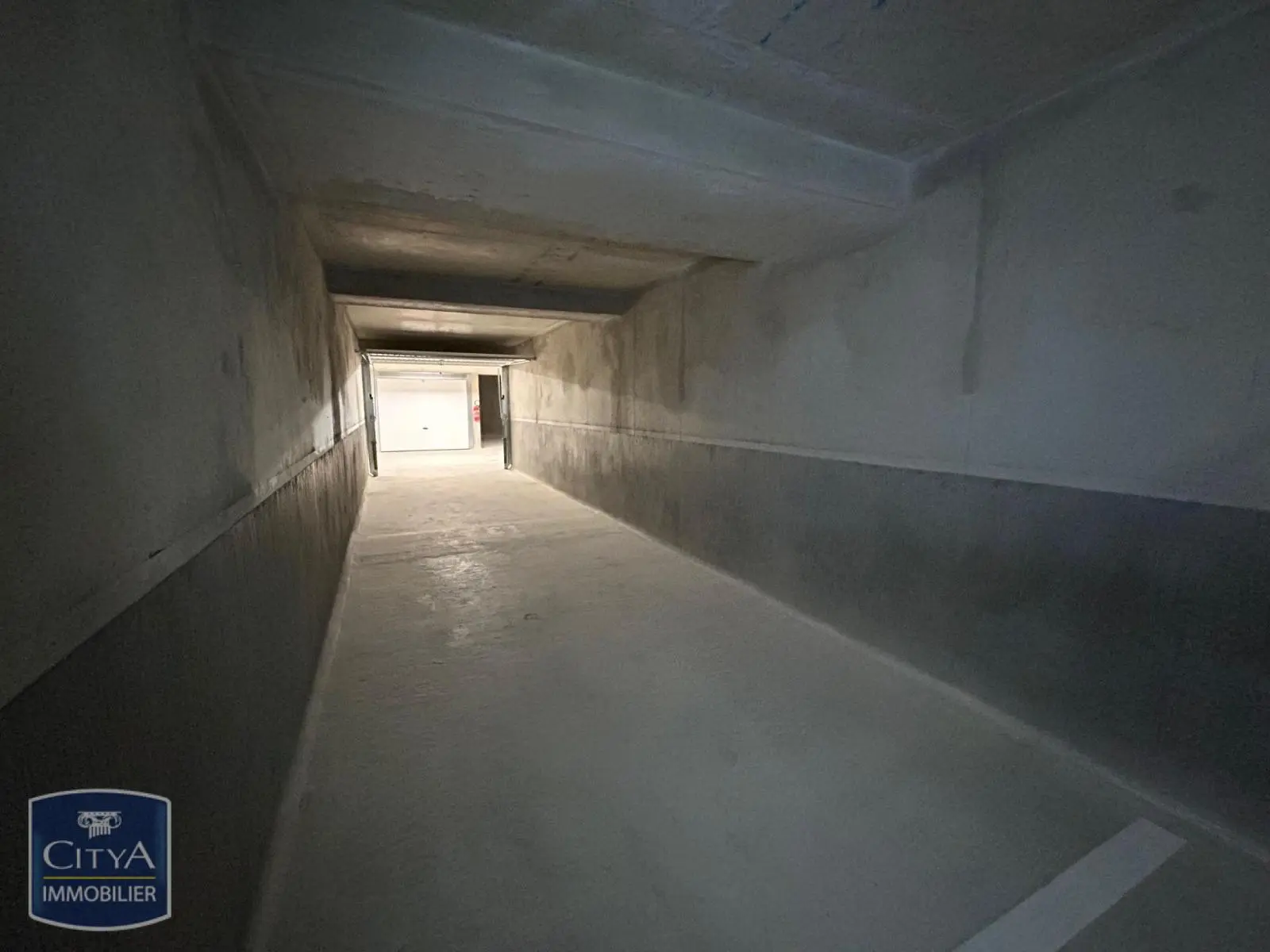 Photo 5 Parking 35m²