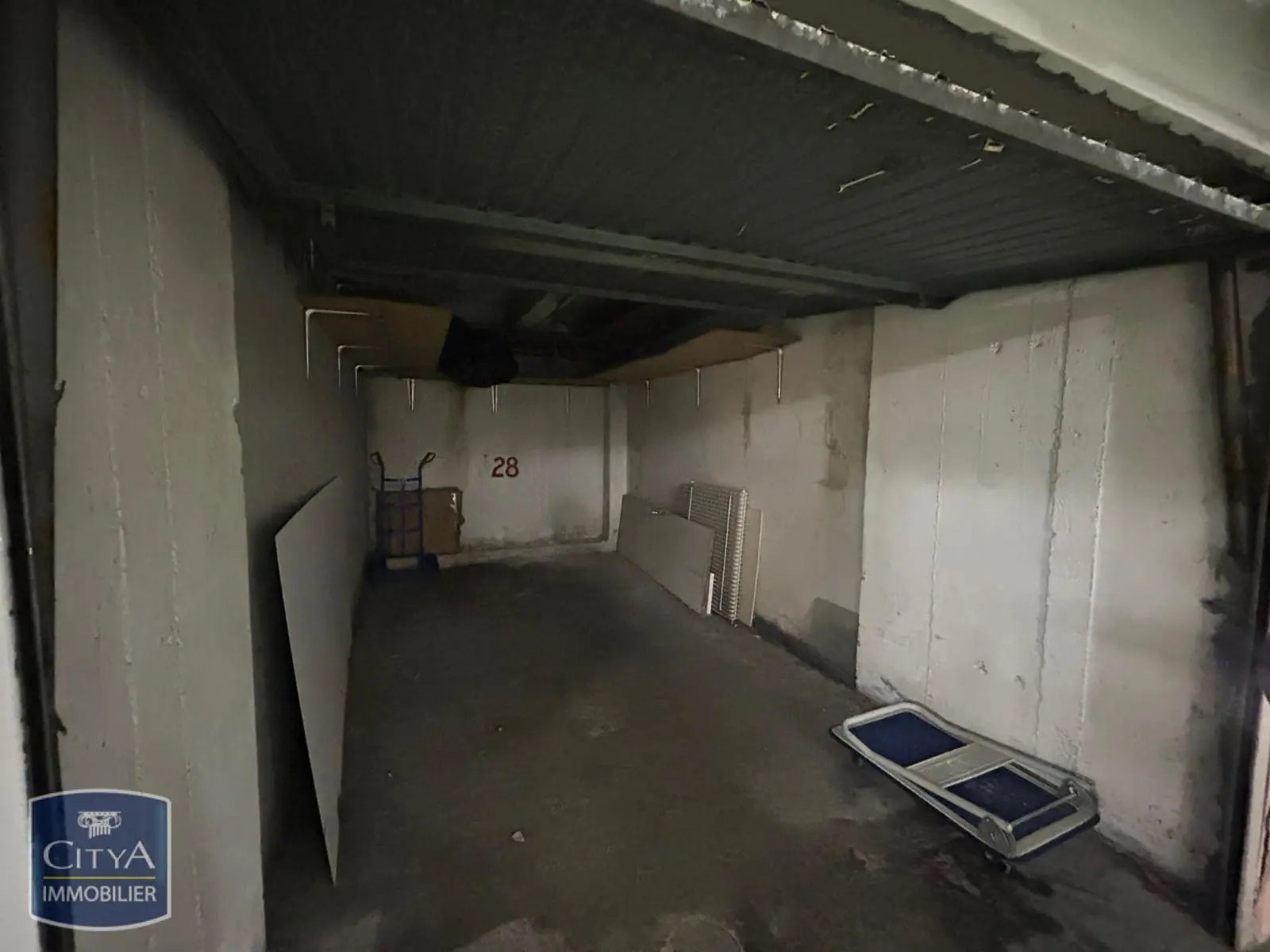 Photo 2 Parking
