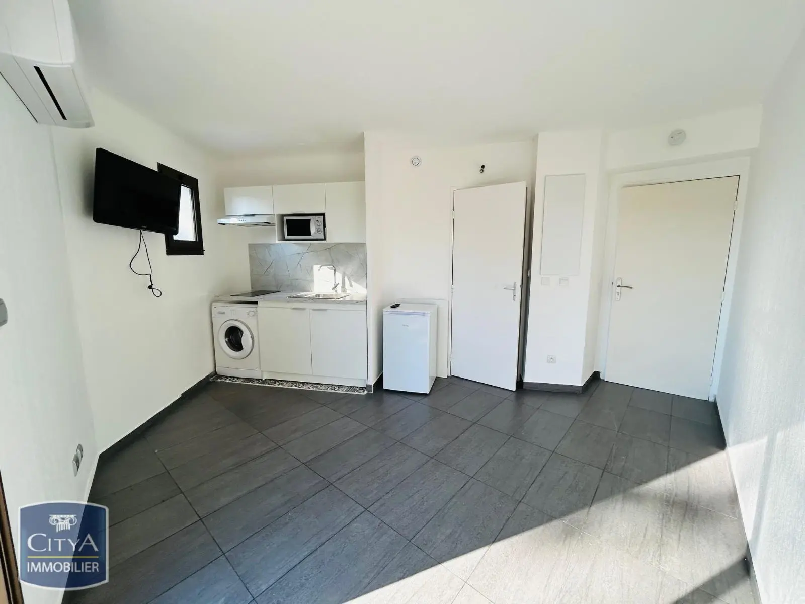 Photo 3 Appartement 1 pièce 15.62m²