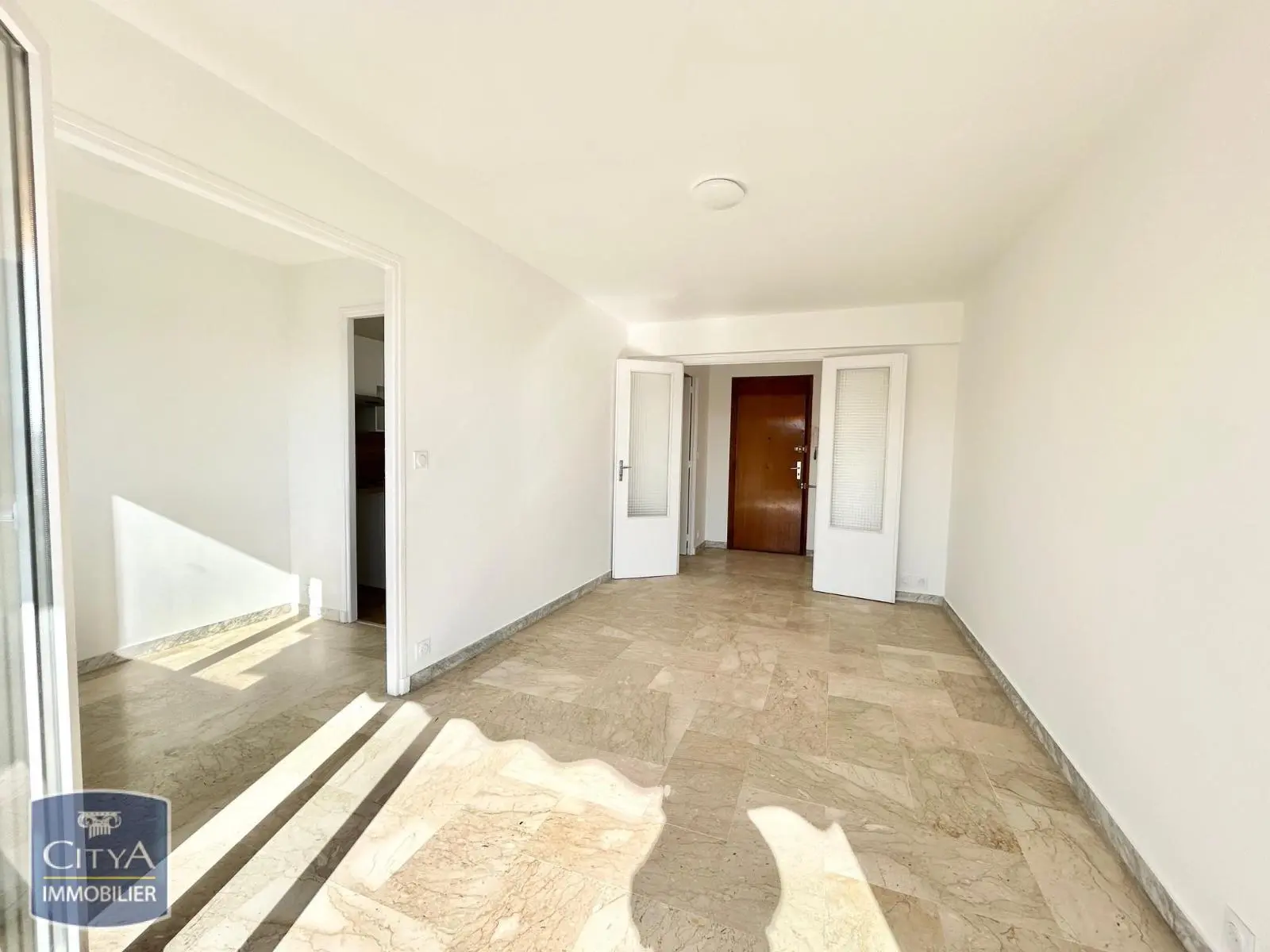 Photo 3 Appartement 1 pièce 32.28m²