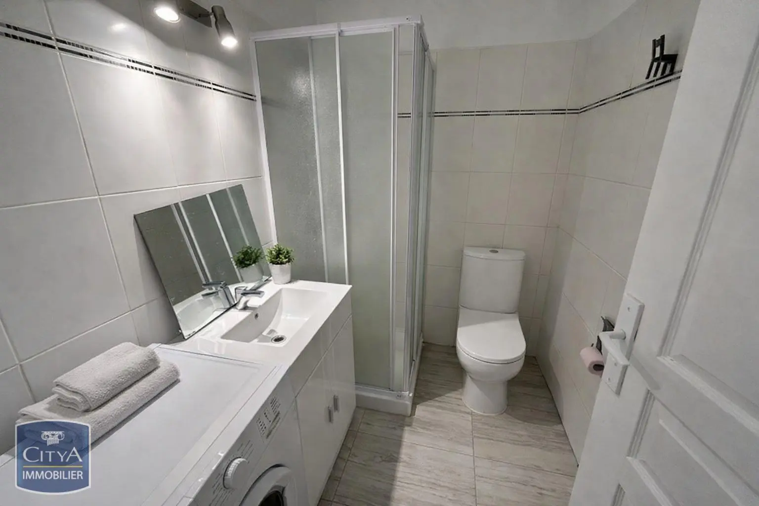 Photo 2 Appartement 1 pièce 19.04m²