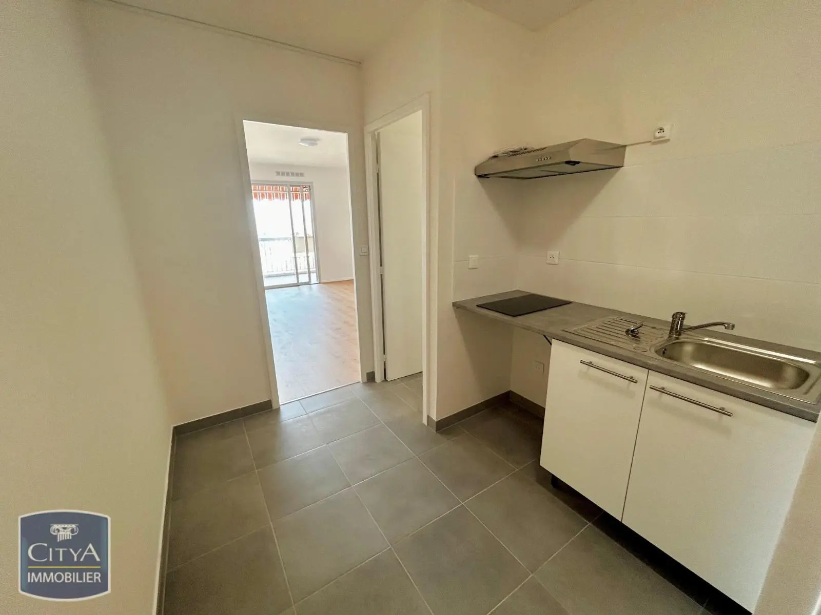 Photo 3 Appartement 1 pièce 30.94m²