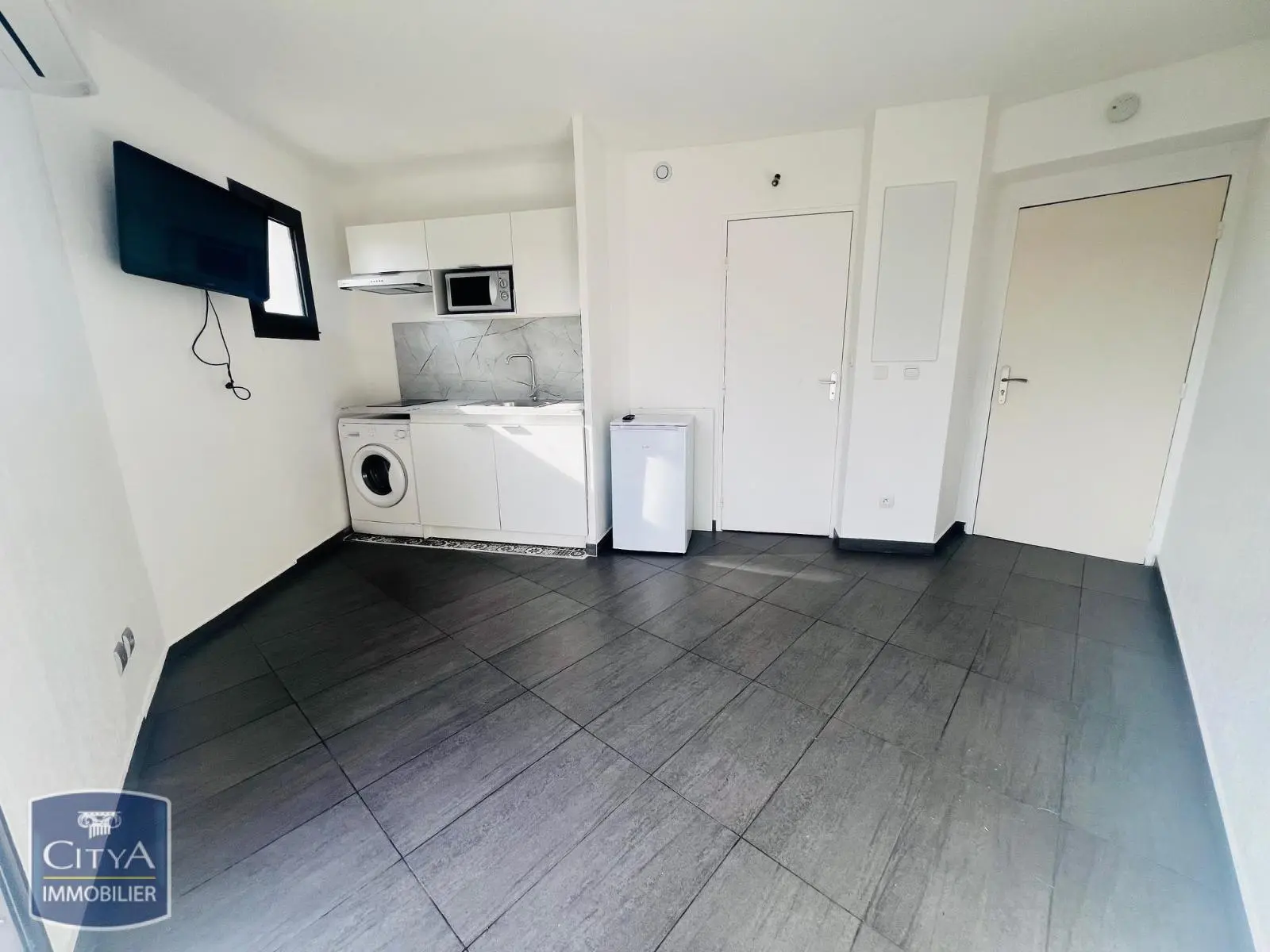 Photo 3 Appartement 1 pièce 15.62m²